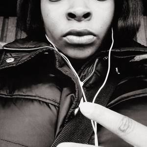 Meet your Posher, Chanel